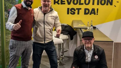 Jörg auf der Grüne Woche mit den Gründern von Dönerback